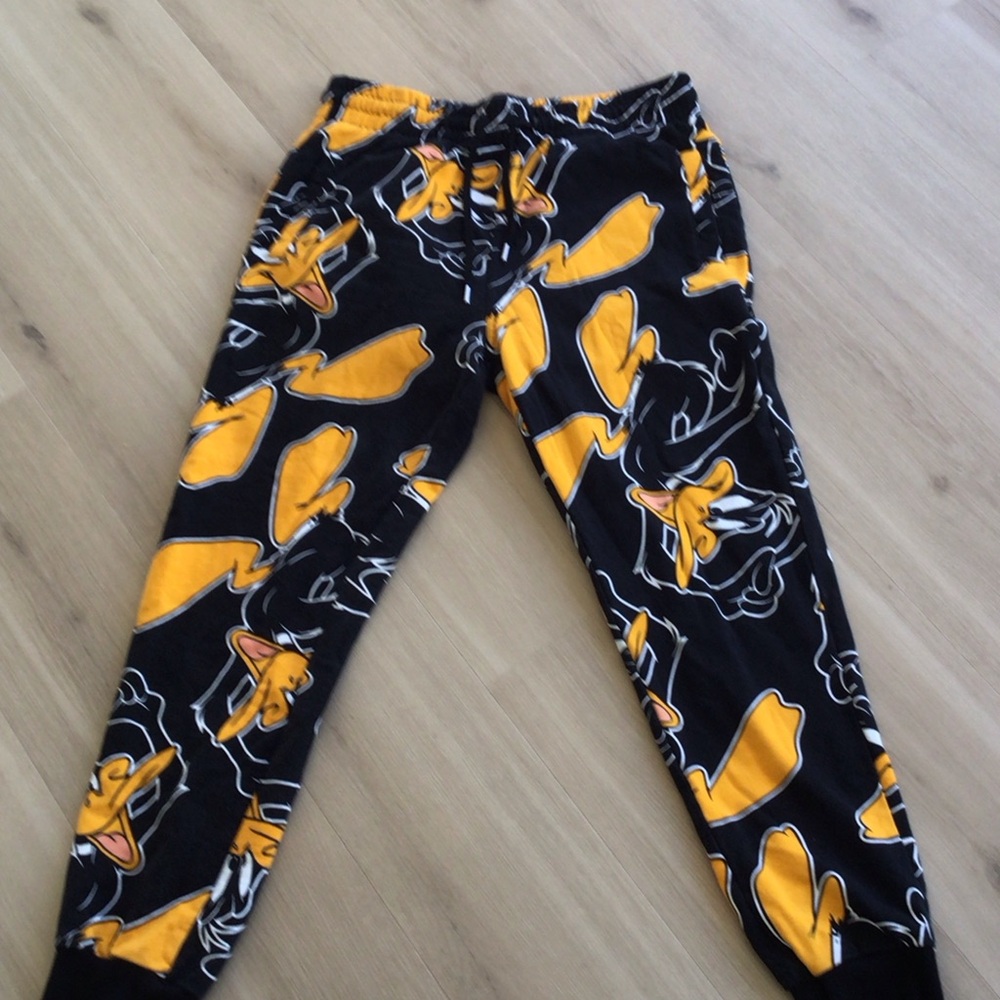Divided unisex  Black and Yellow Graphic Joggers Daffy Duck Loony Tunes size L